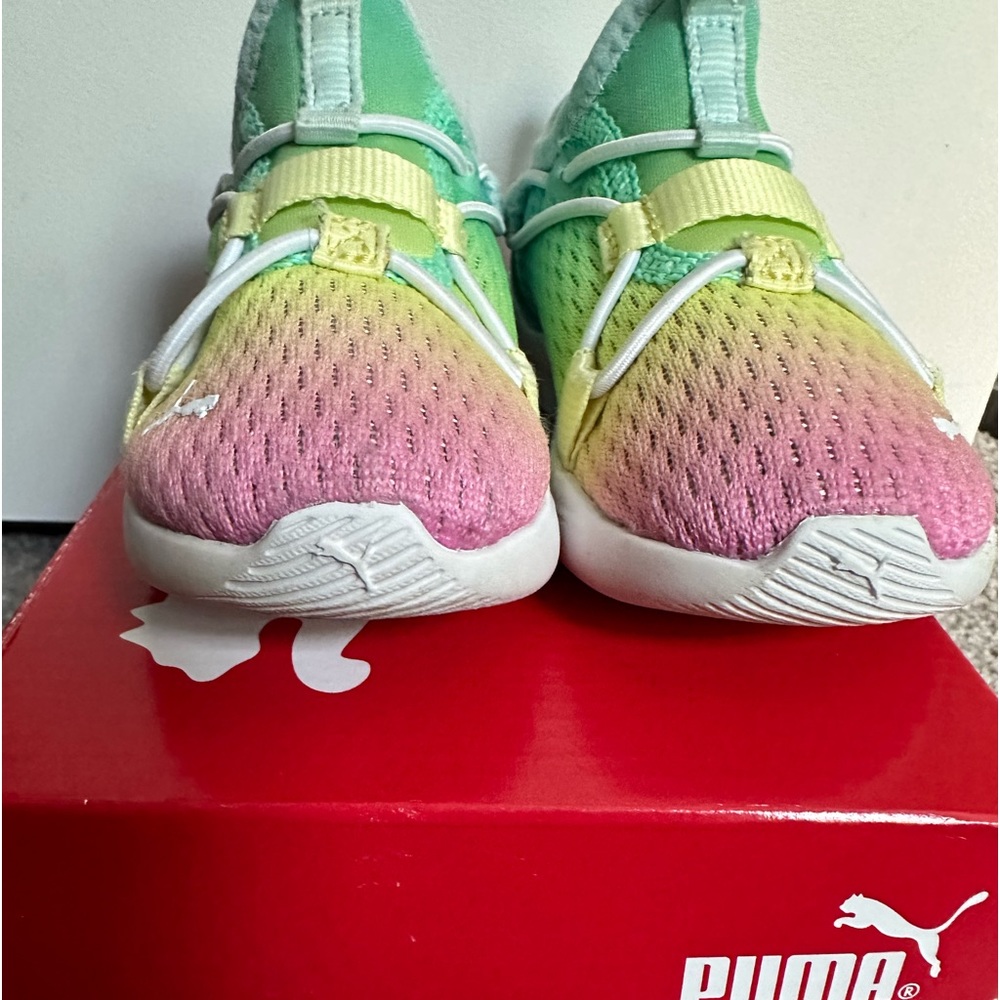 Like new puma rift slip on rainbow toddler girl sneakers size 7